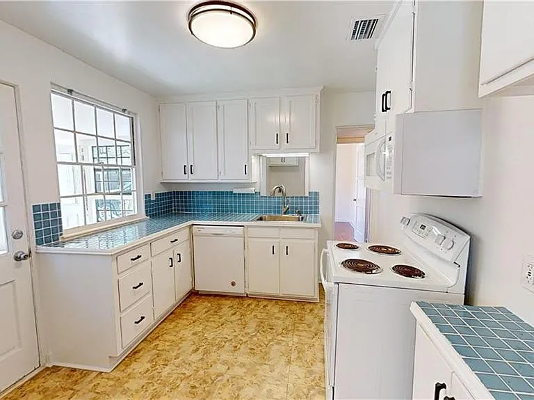 15 Princess Anne Rd — Photo 13