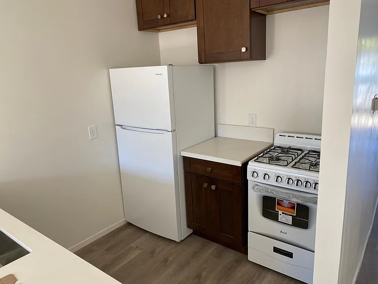4512 Bond St — Photo 2
