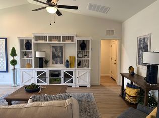 8506 Frankie Lou St #B, Bakersfield, CA 93314