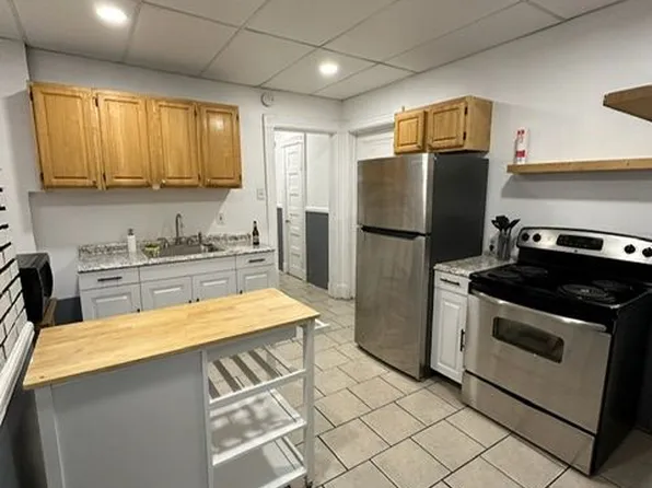 515 Hamilton St #2, Albany, NY 12203