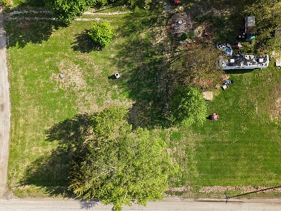 2nd image of 804 Lincoln Ave