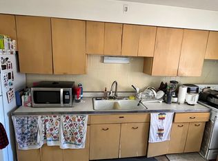 8903 Lamon Ave #2B, Skokie, IL 60077