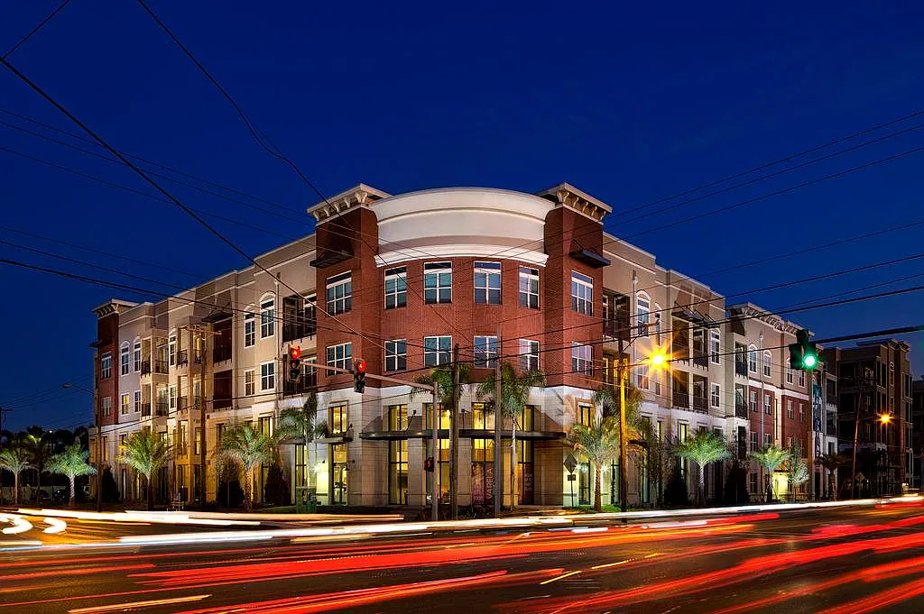 Varela Westshore Apartments — Photo 1