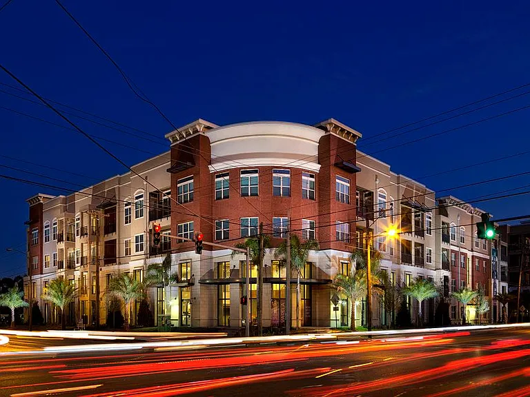 Varela Westshore Apartments — Photo 1