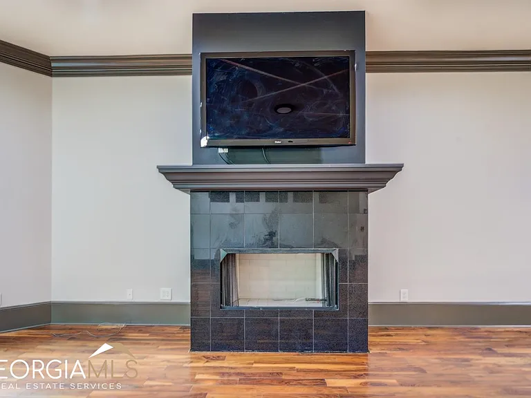 4173 Raphael St SW — Photo 9