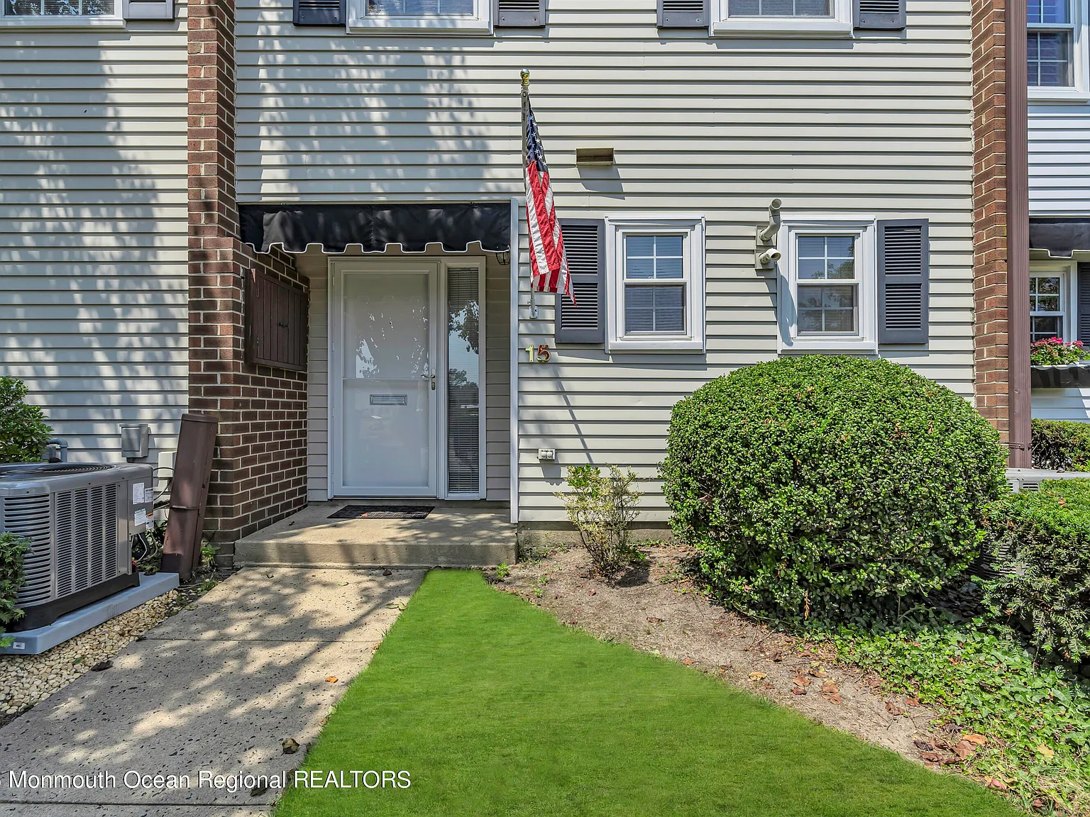 2 bed, 2.5 bath, 1540 sqft, $4,100 — Photo 3