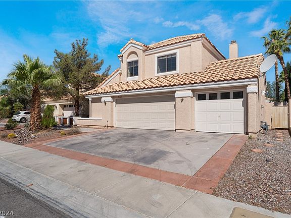 2nd image of 2109 Bachelor Ct