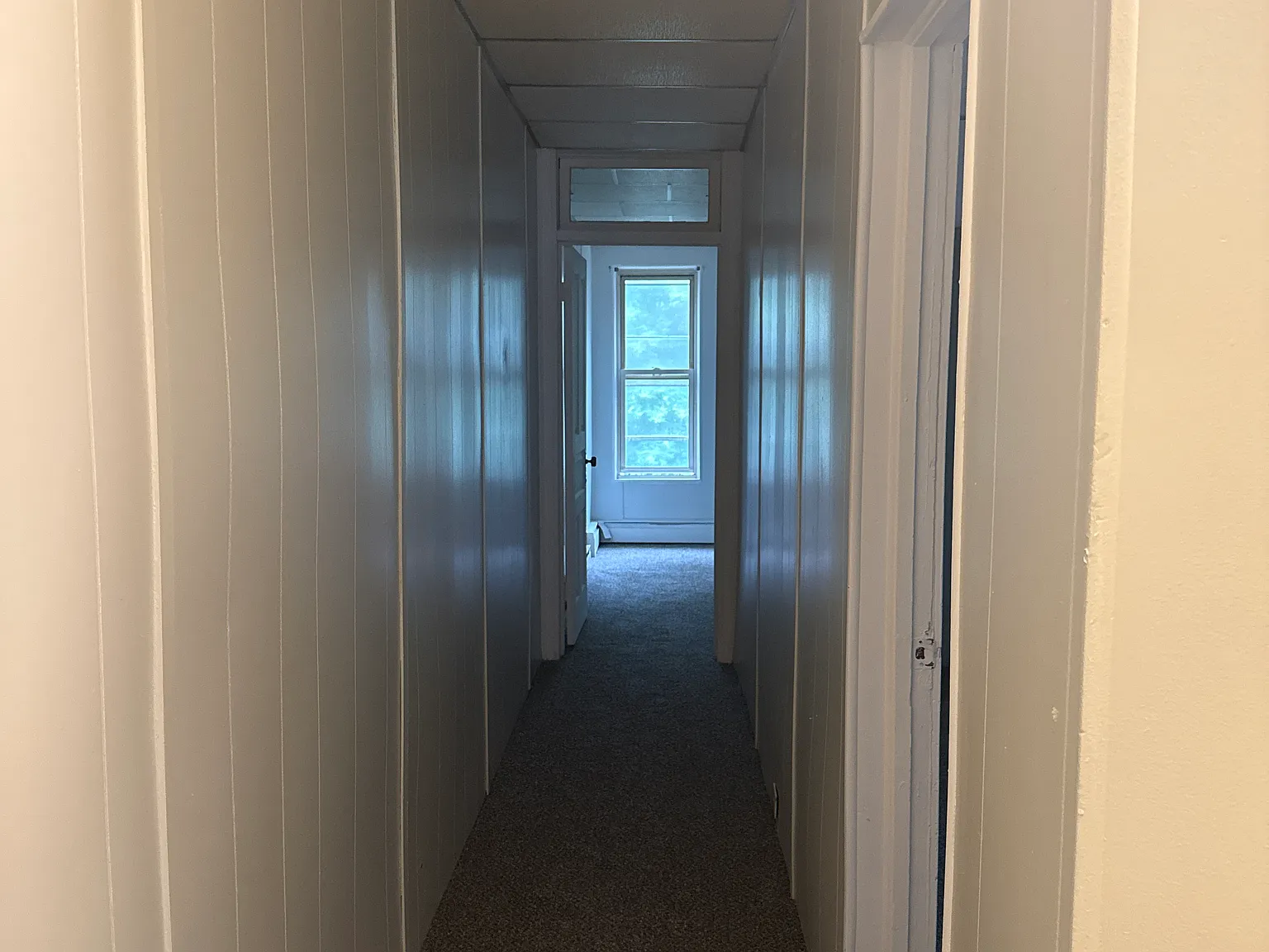 3 bed, 1300 sqft, $1,300 — Photo 2