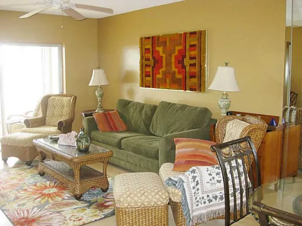 4001 Hillcrest Dr APT 815, Hollywood, FL 33021