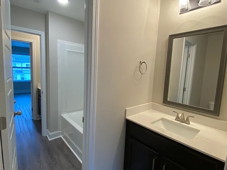 1023 Glenkirk Dr — Photo 7