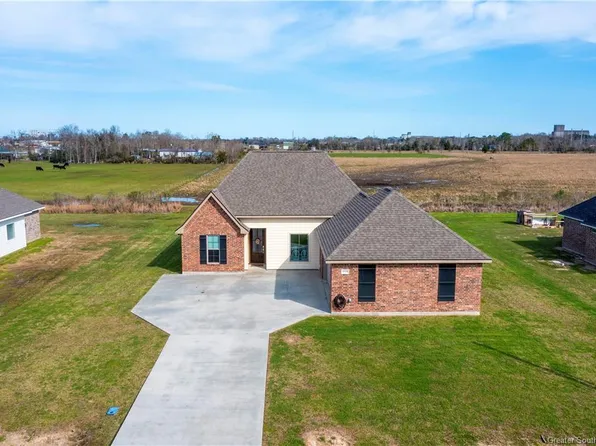 18958 Kayla St, Iowa, LA 70647