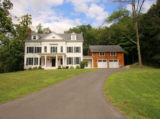 229 Bennetts Farm Rd, Ridgefield, CT 06877