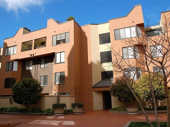 2nd image of 154 Lombard St APT 54