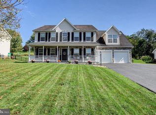 13210 Seneca Dr, Waynesboro, PA 17268