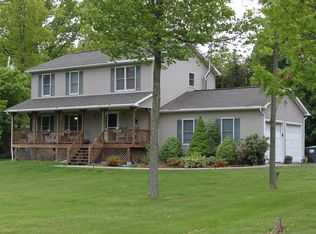 26 Blueberry Ln, Highland Mills, NY 10930