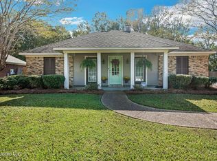 288 Hawthorne Dr, Madison, MS 39110
