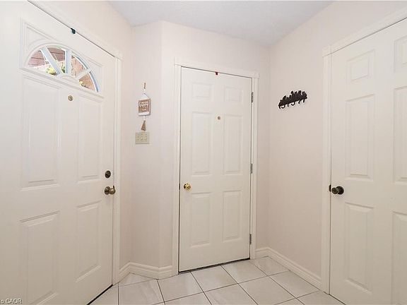 5th image of 130 A Miller Cres
