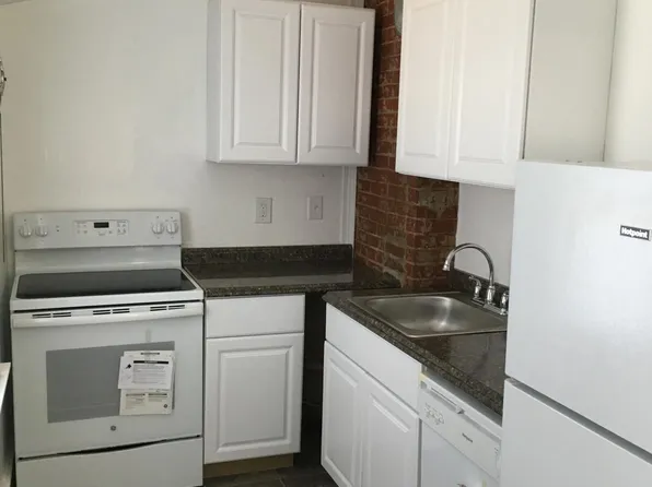 1710 N Broom St APT 2, Wilmington, DE 19806