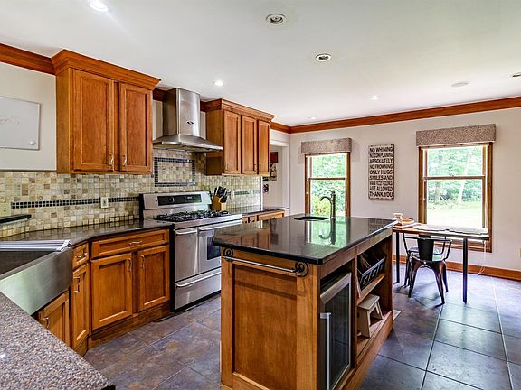 4th image of 1110 Tumbleweed Dr