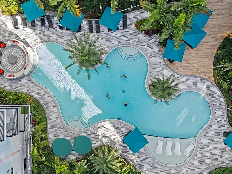 Leksa at Cityplace — Photo 11