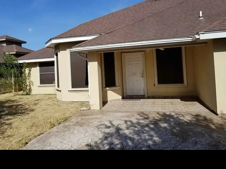 703 Dalobo Blvd — Photo 11