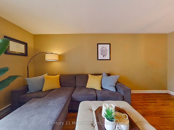 5th image of 34 Dawson Dr #825