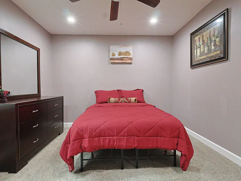 Briar Creek Ln — Photo 11