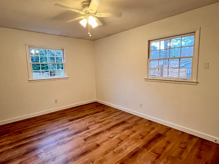 1015 Flowers Ave — Photo 4