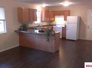 5426 N 45th St, Omaha, NE 68104