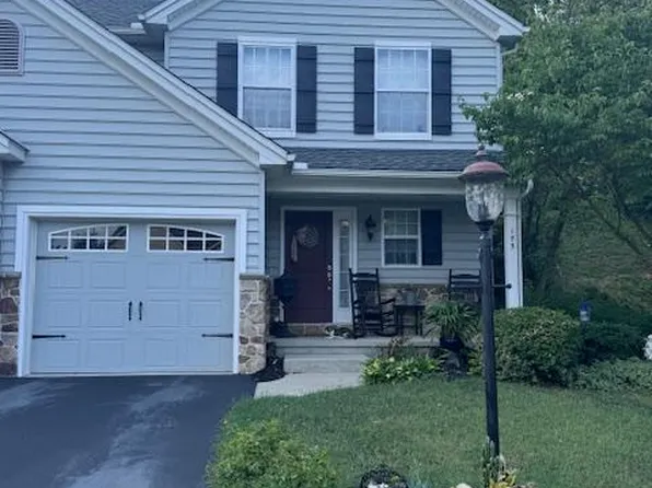 175 Eagle Dr, Ephrata, PA 17522