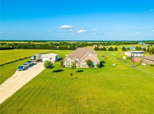 1501 S 4th St, Grandview, TX 76050