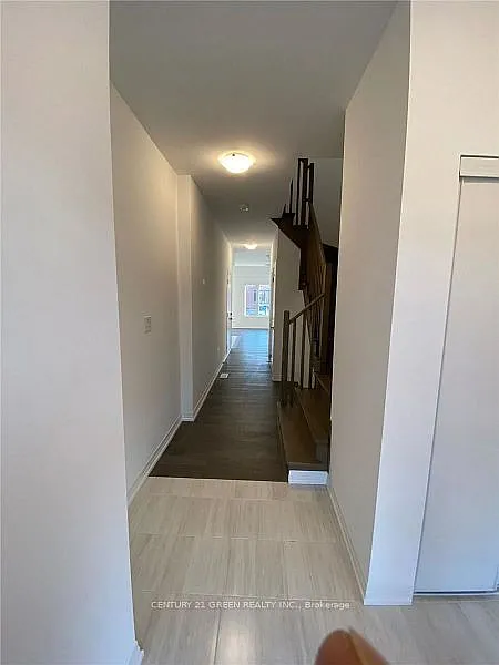 3 bed, $2,599 — Photo 3