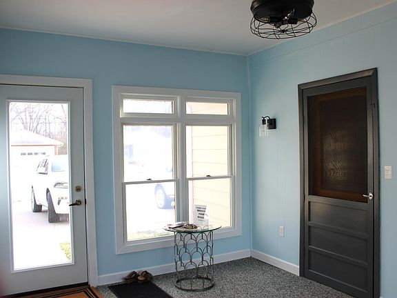 4th image of 1707 7th St NE