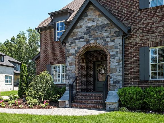 3rd image of 3016 Cecil Lewis Dr