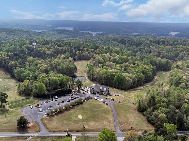 Community golf course