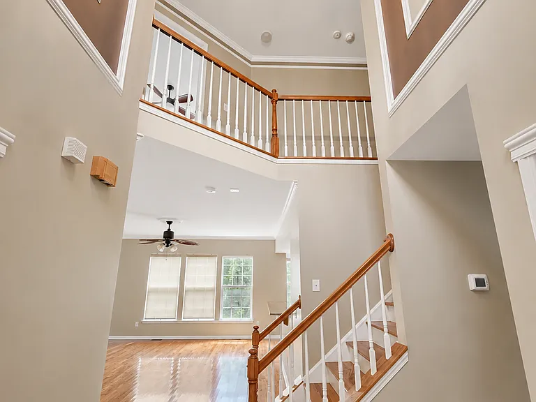 Riva Ridge Ct — Photo 3