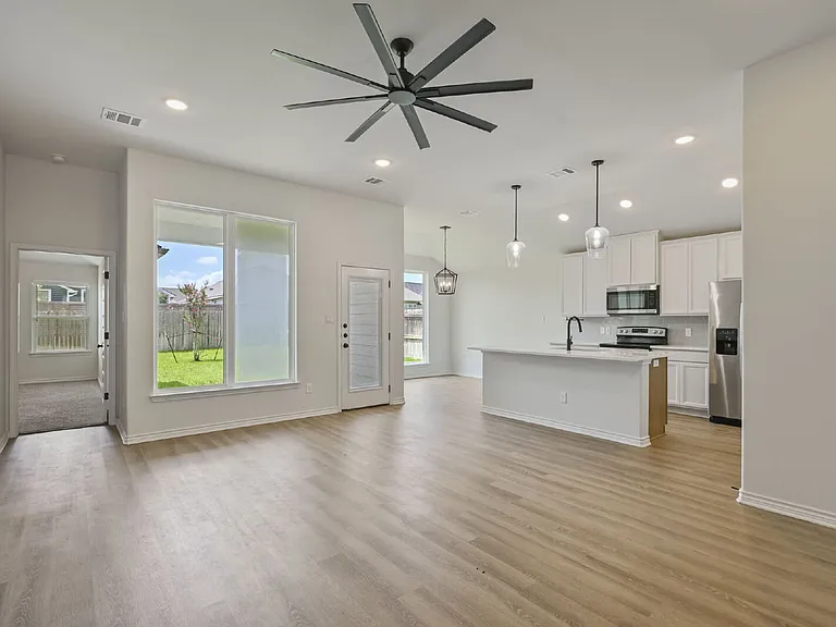 3109 Brady Ct — Photo 6