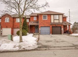 376 Sparrow Cir, Pickering, ON L1V 7E7