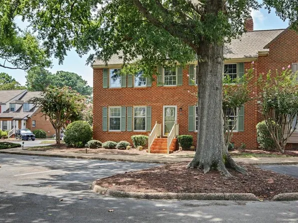 19 Capps Qtrs #1, Hampton, VA 23669