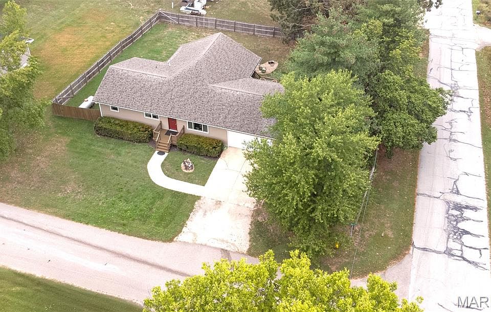 1st image of 1500 Beezley St
