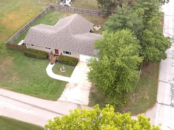 1500 Beezley St, Salem, MO 65560