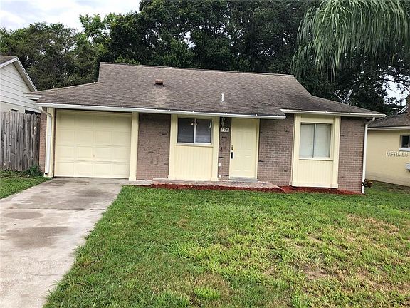 2nd image of 126 Lake Dr