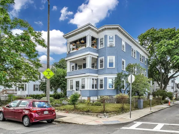 559 Adams St #2, Dorchester, MA 02122