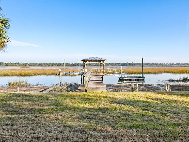 1532 Oak Island Dr — Photo 62