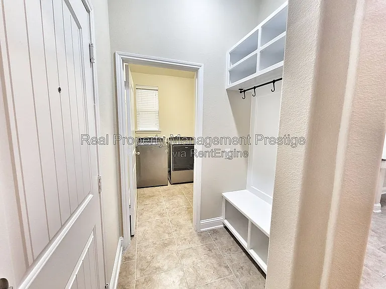 4820 Piares Ln — Photo 10