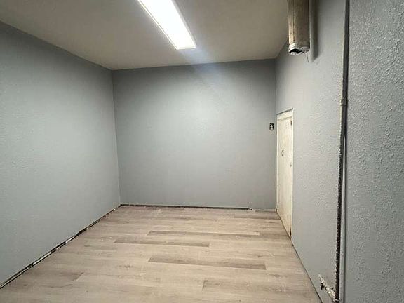 4th image of 314 W Clarendon Dr