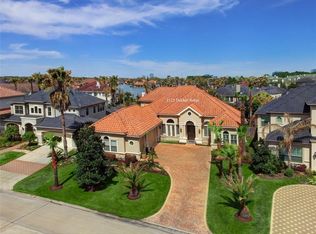 2123 Thicket Ridge Ln, Houston, TX 77077