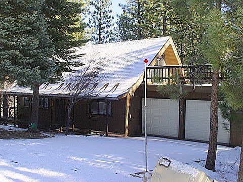 Killer 1/2 Acre Setting!