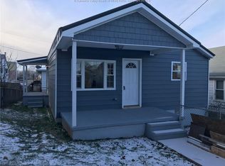 512 5th St, Nitro, WV 25143