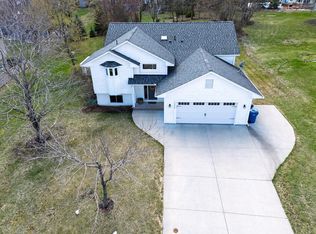 16461 Harwell Ave, Lakeville, MN 55044